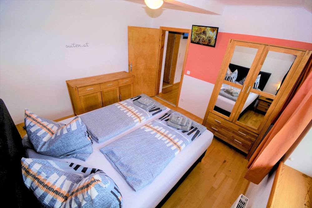 Exclusive Apartment, Multiple Beds, Balcony (incl. 150€ Cleaning Fee) photo 2