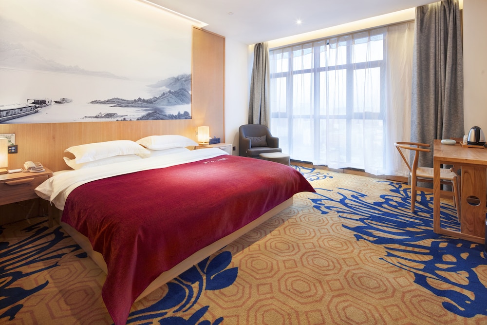 Comfort Double Room, Non Smoking (Mainland China Citizens Only) photo 1