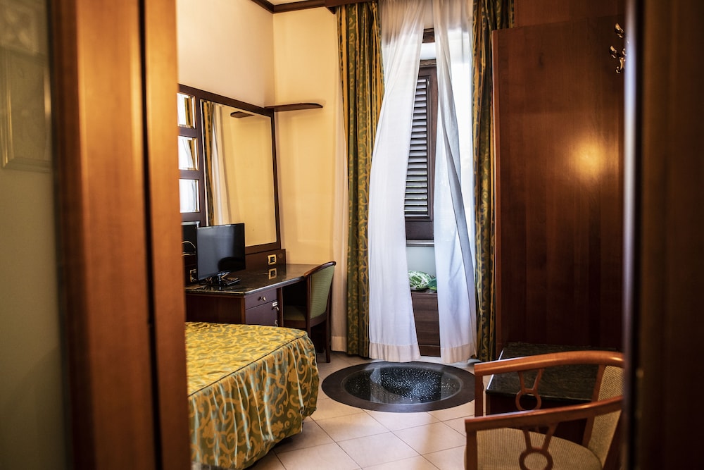 Business Single Room, 1 Twin Bed, Sea View photo 1