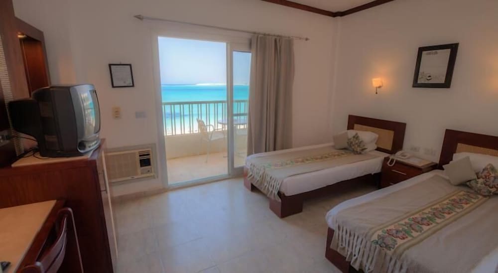 Double or Twin Room, Sea View photo 3