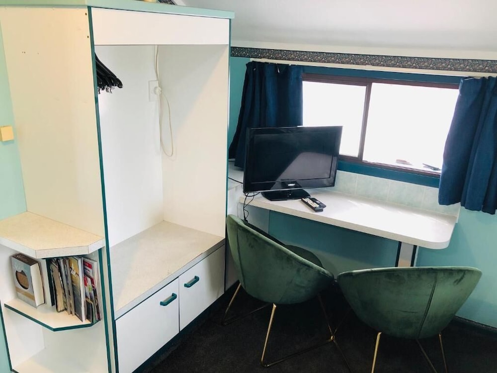Basic Room photo 2