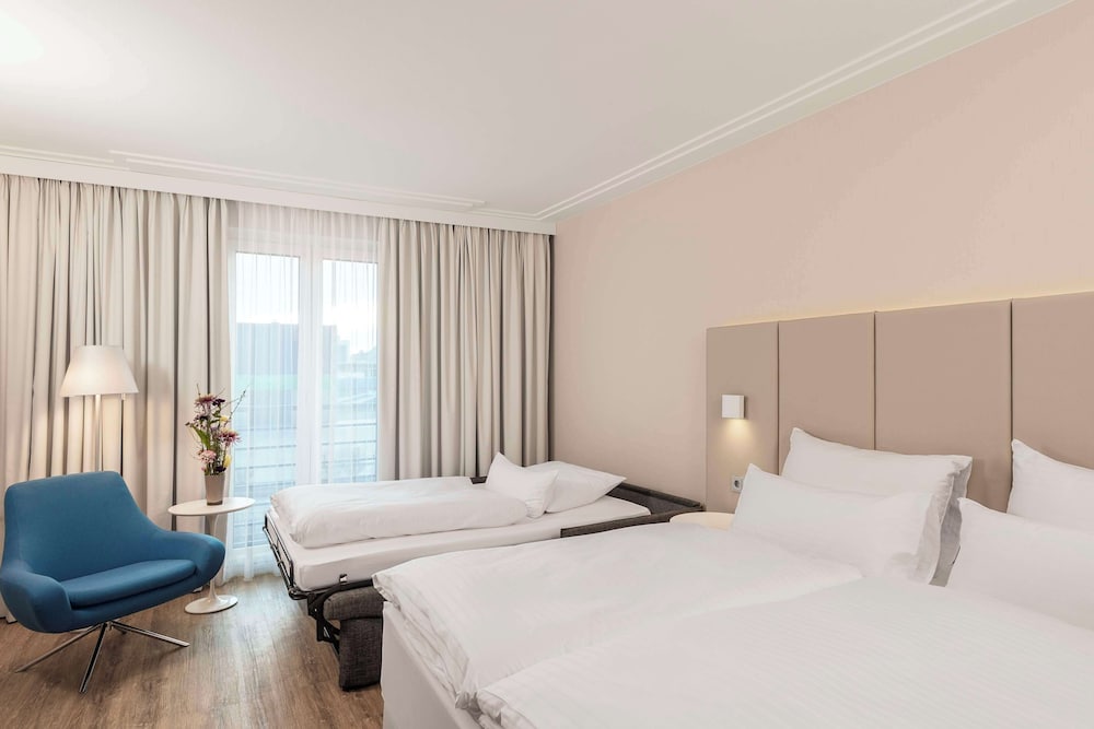Standard Room (Extra Bed 3 adults) - Photo 3