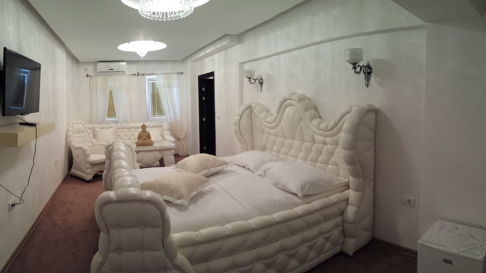 Superior Apartment, 2 Bedrooms, Sauna (Pool Access) photo 3