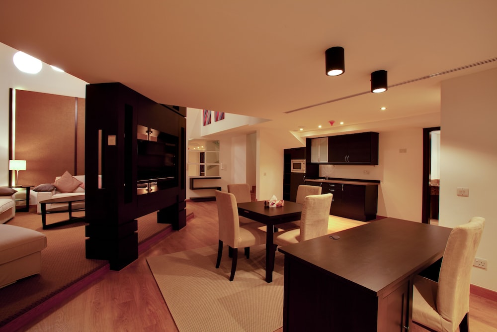 Executive Suite photo 2