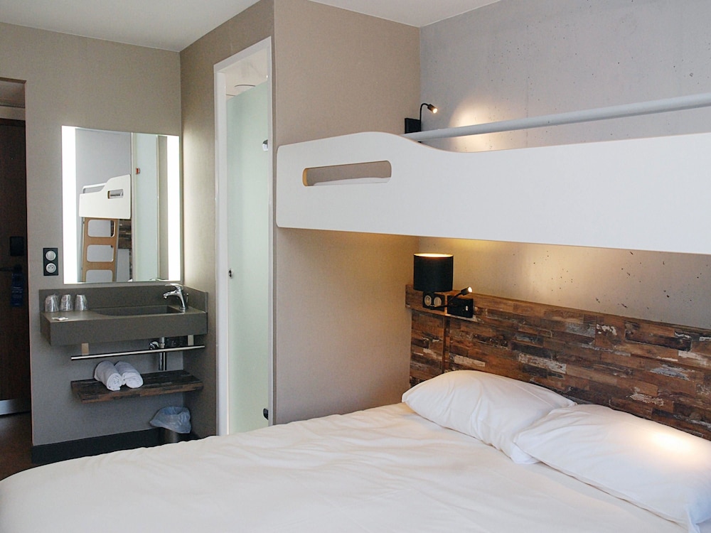 Triple Room, Multiple Beds photo 1