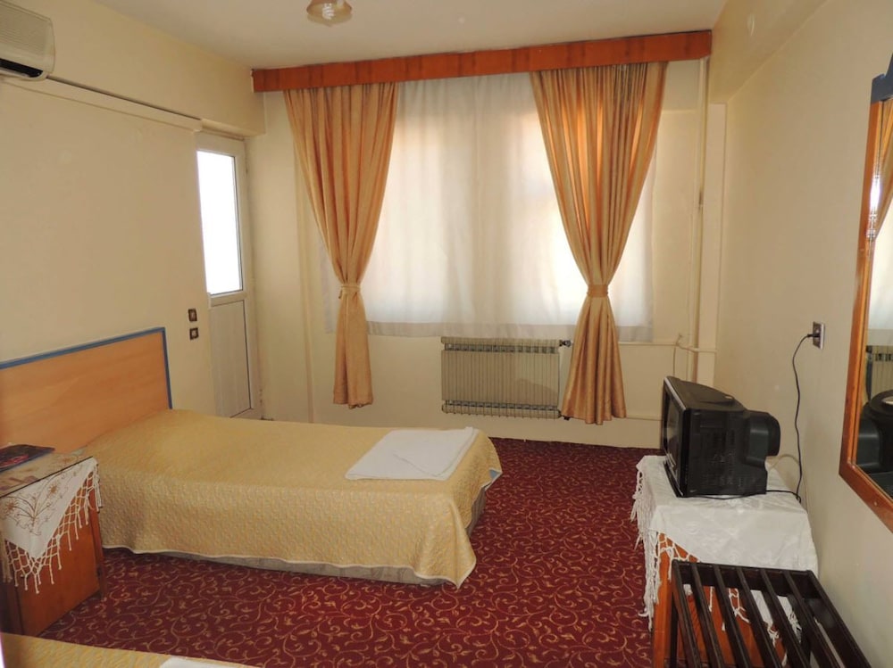 Standard Room photo 3