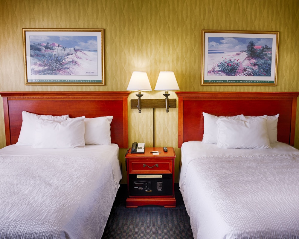 Classic Room, 2 Double Beds, Balcony, Ocean View photo 3