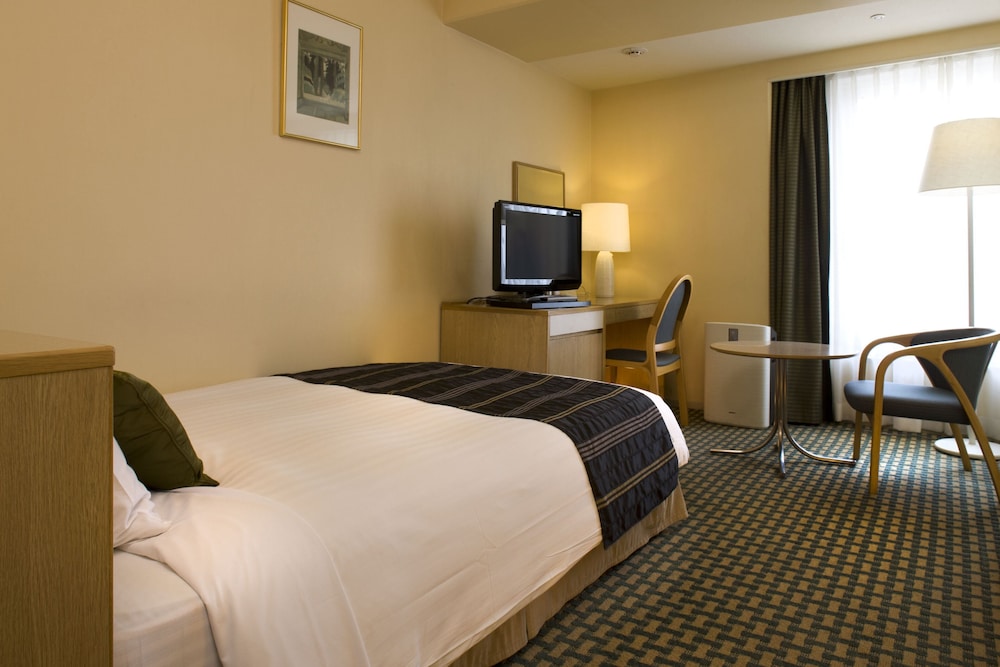 Standard Single Room, Smoking