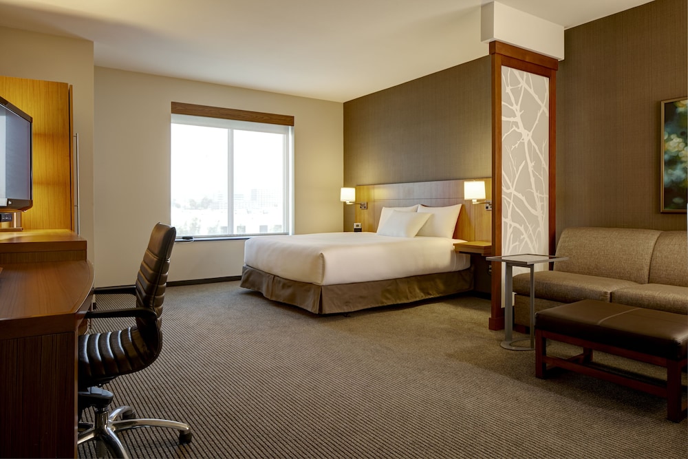 Room, Accessible photo 2