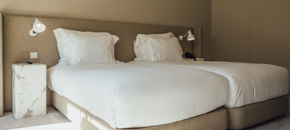 Deluxe Room, Mountain View - Photo 5