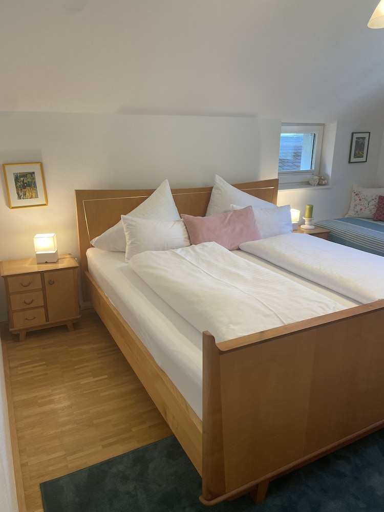 Double Room, Executive Level