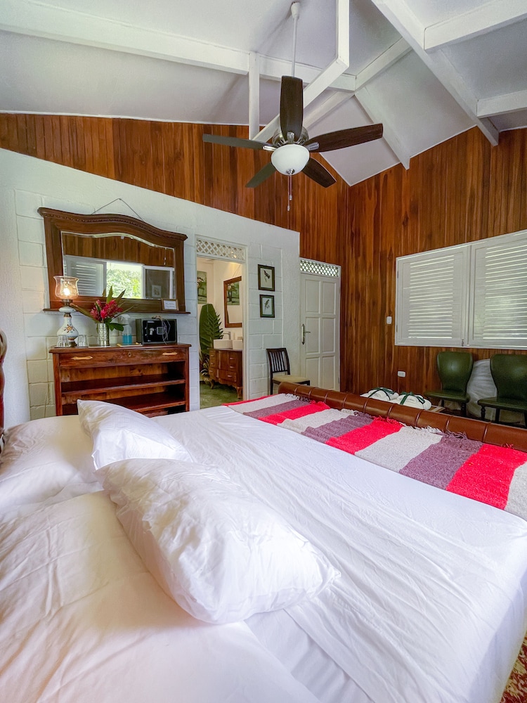 Deluxe Room, Garden View photo 3