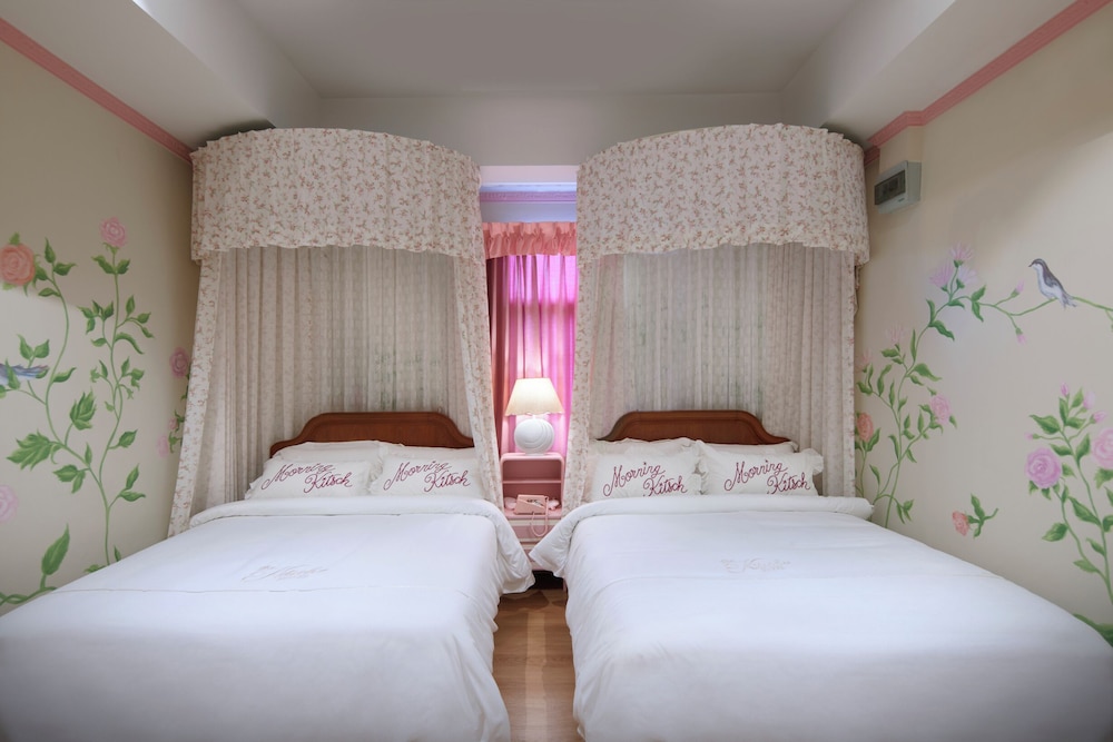 Suite, 2 Queen Beds photo 3