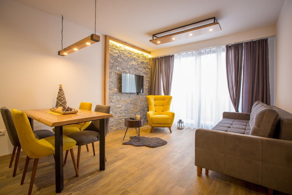 Deluxe Apartment, Terrace, Mountain View photo 1