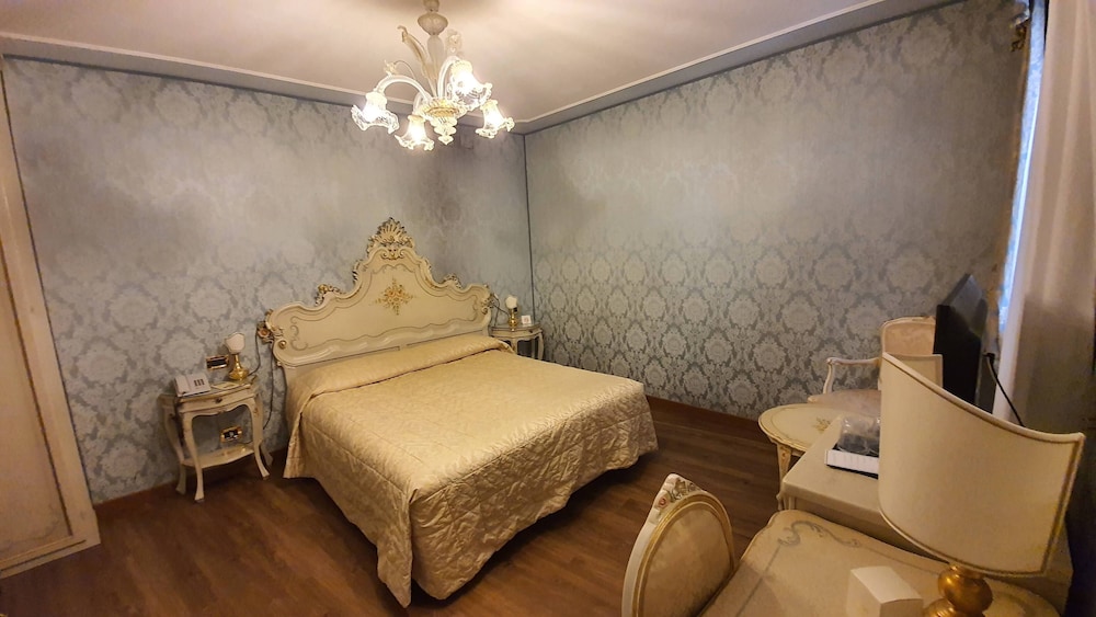 Double Room Single Use