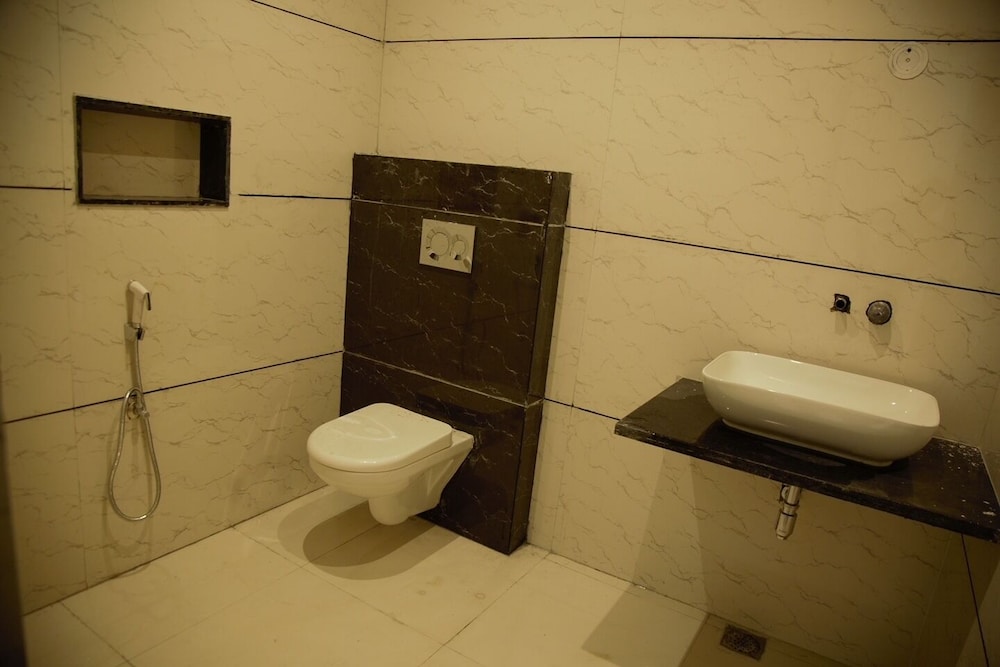 Deluxe Room - Photo 2