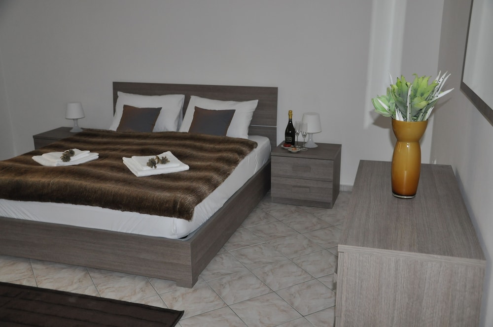 Family Apartment, 1 Bedroom, Accessible, Kitchen