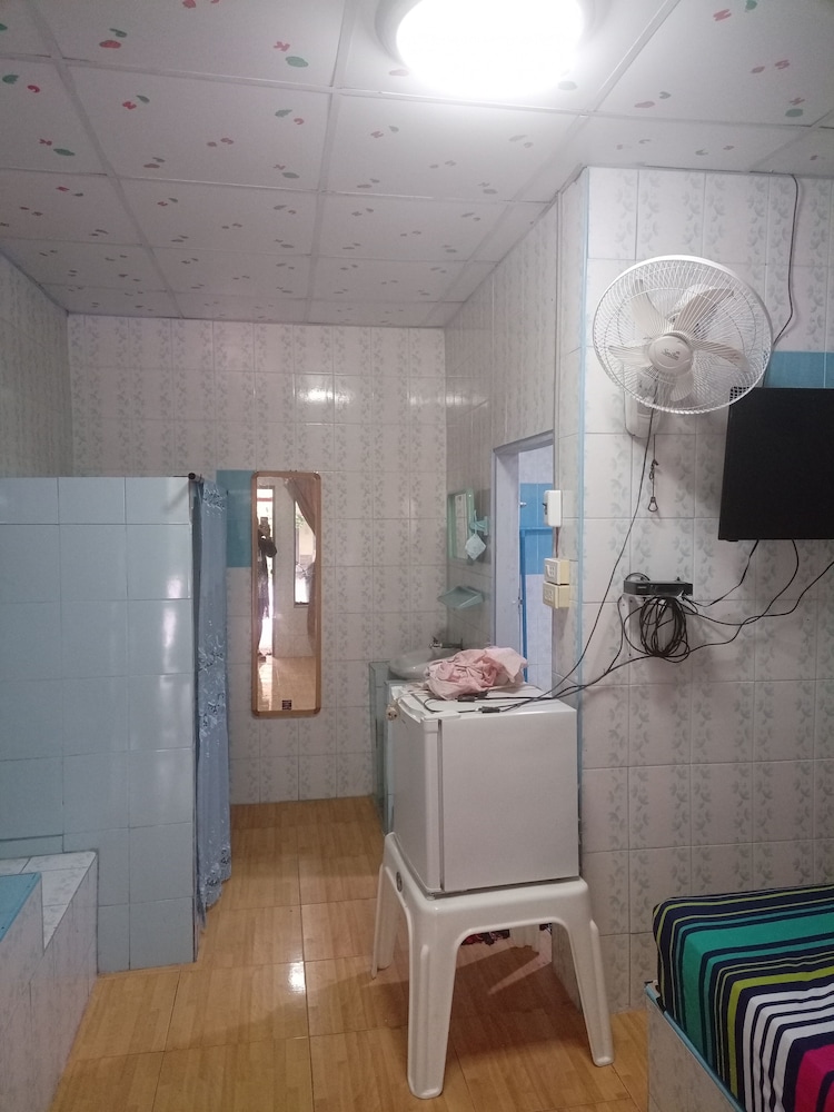 Deluxe Room Air-Condition photo 3