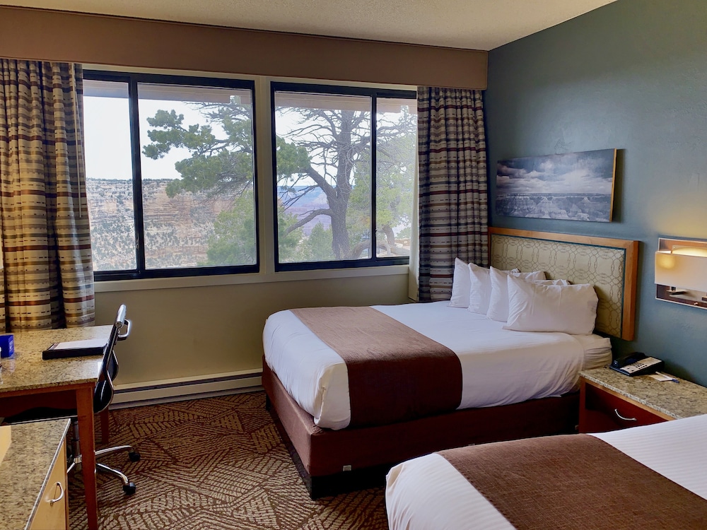 Standard Room, 2 Queen Beds (Partial Canyon View)
