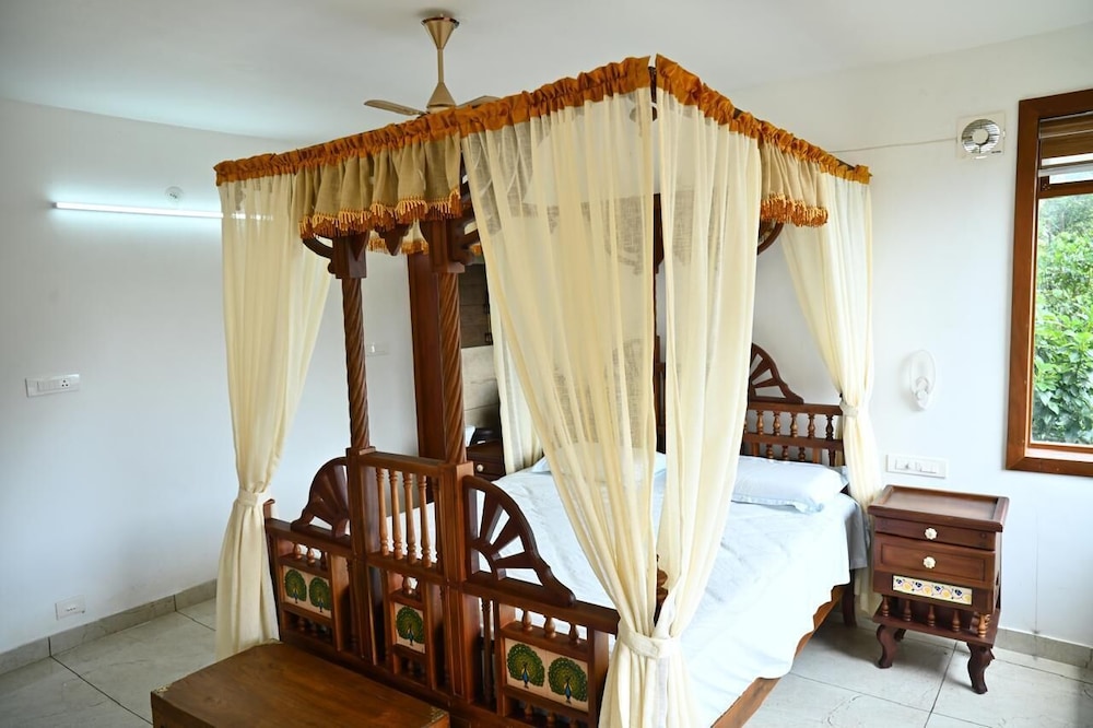 Deluxe Double Room, Balcony photo 2