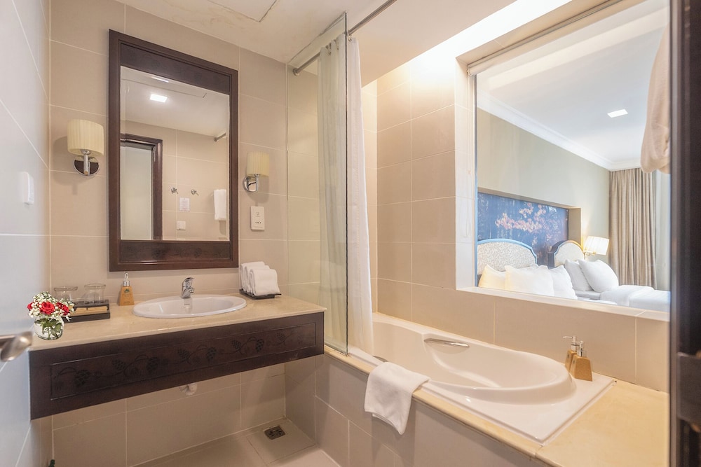 Deluxe Triple Room - Photo 2