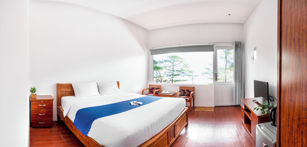 Superior Double Room, 1 King Bed, City View