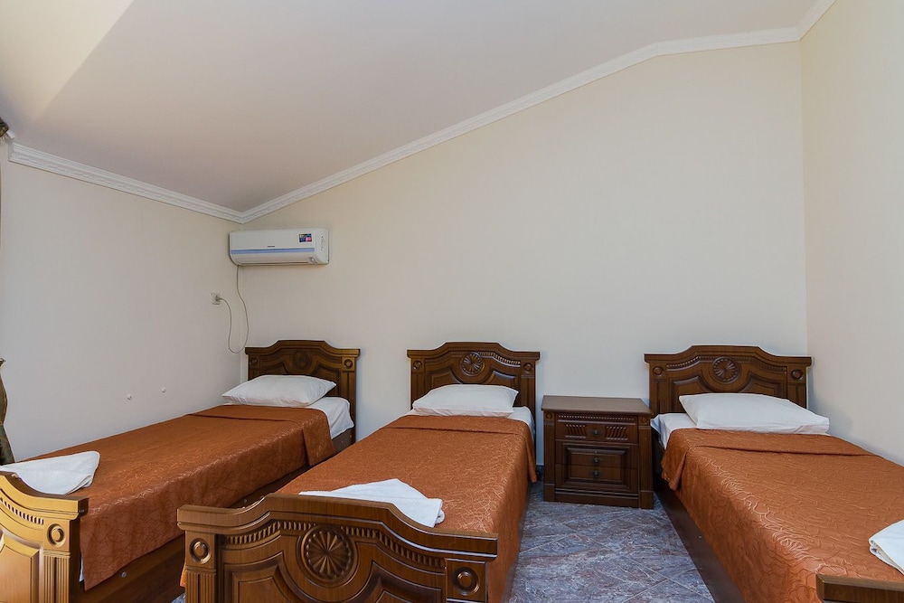 Standard Quadruple Room photo 2