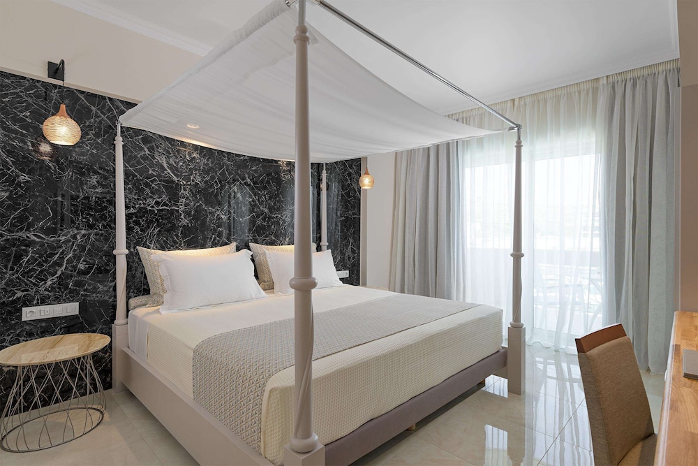 Suite, Sea View photo 3