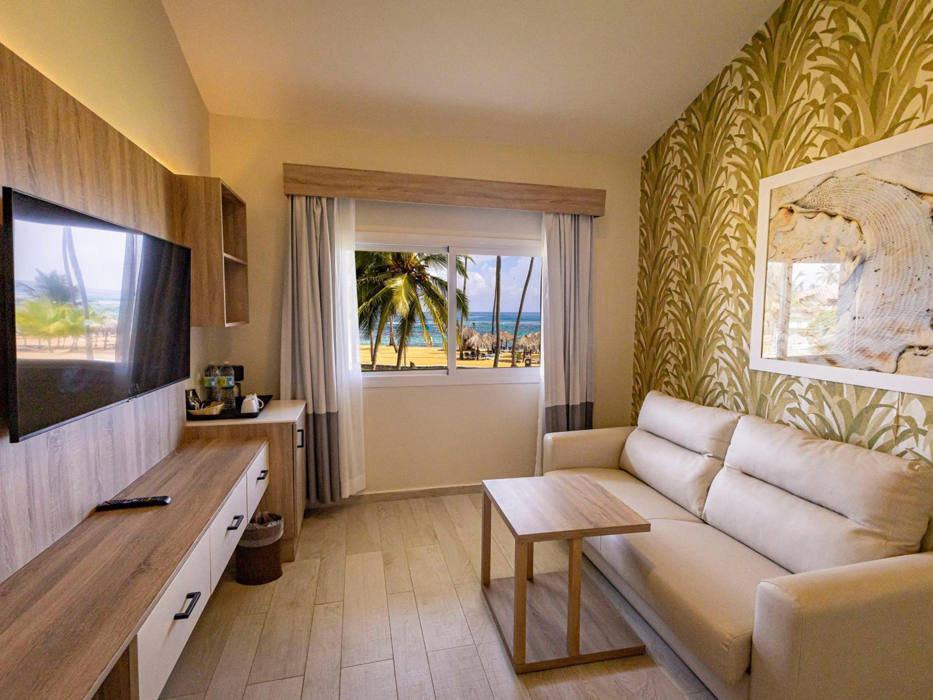 Family Room with Sea View