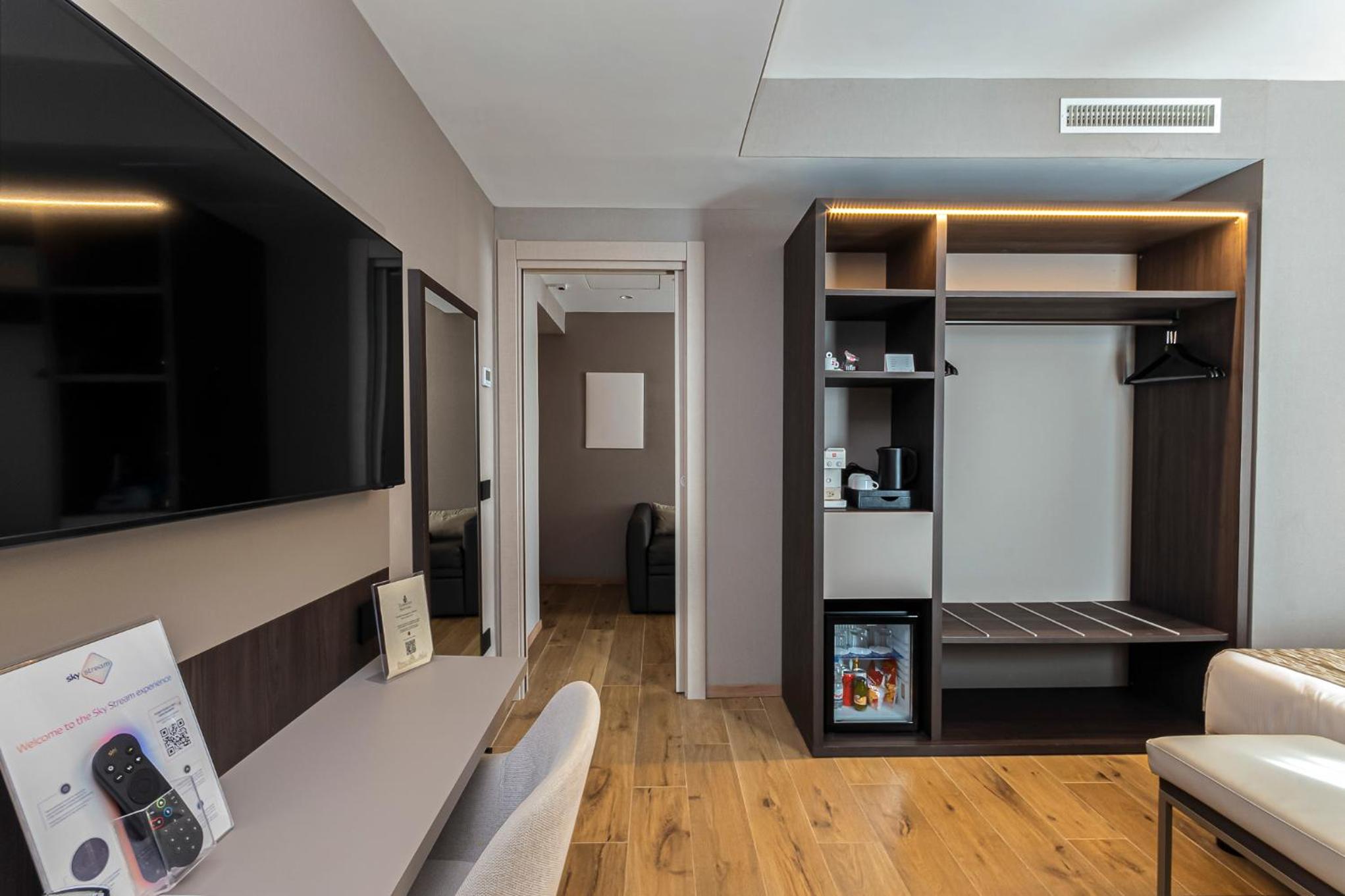 Deluxe Suite photo 1