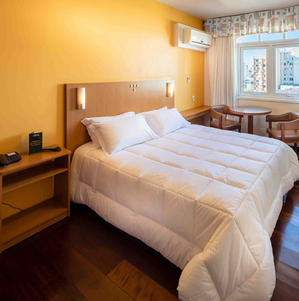 Deluxe Double Room, 1 Queen Bed photo 1