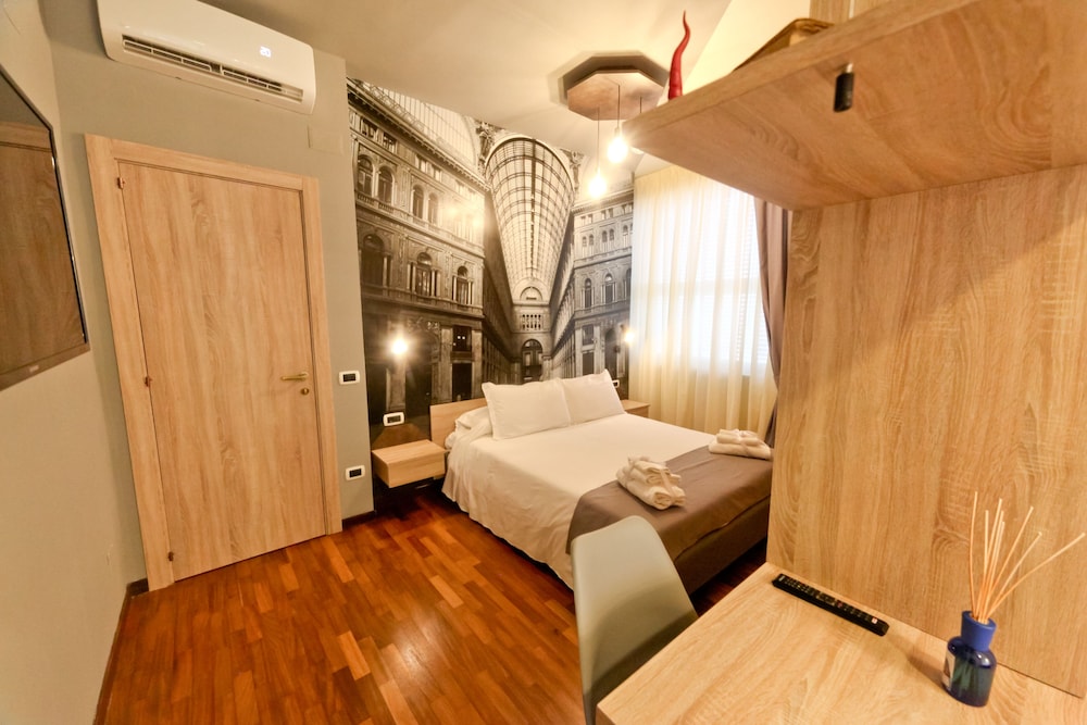 Superior Suite, 1 King Bed, Sea Facing photo 1