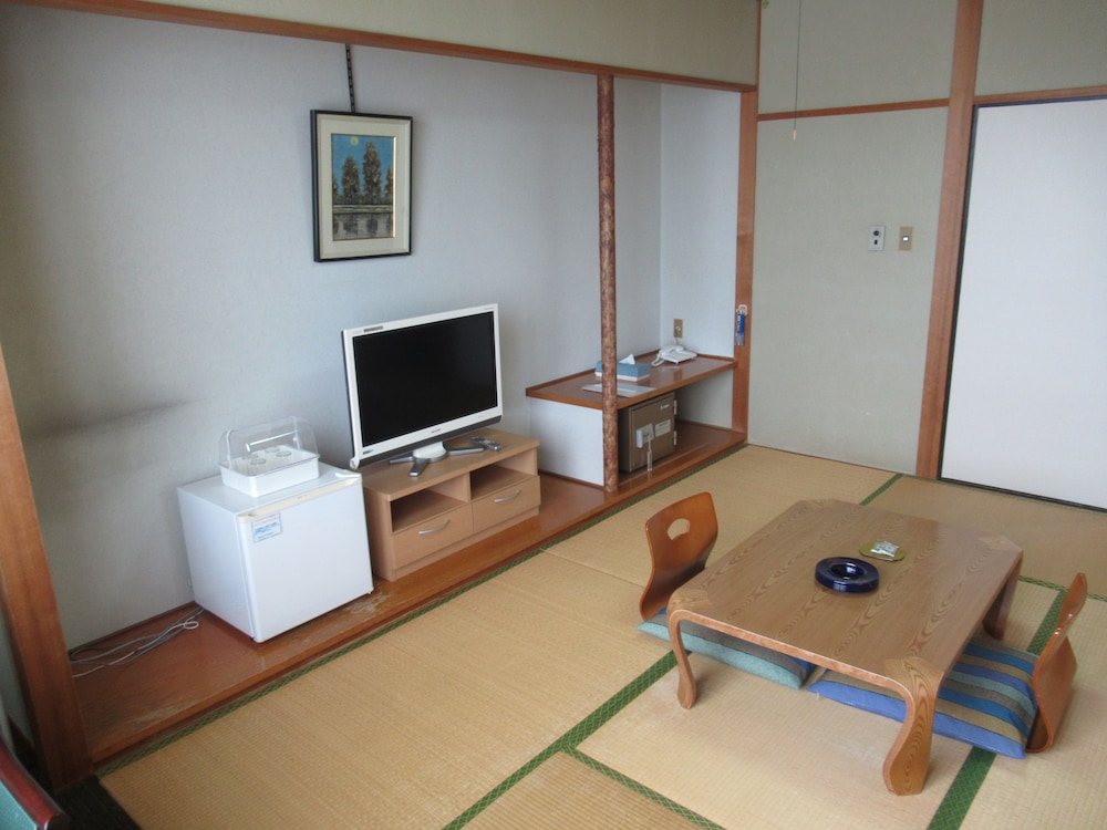 Japanese Style Room with 10 Tatami Mats photo 3