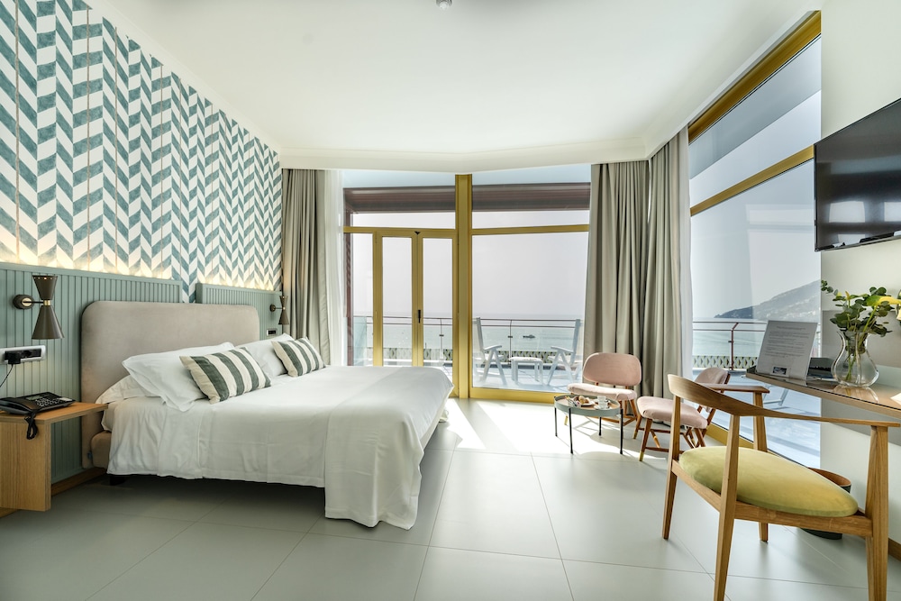 Junior Suite, Sea View - Photo 10