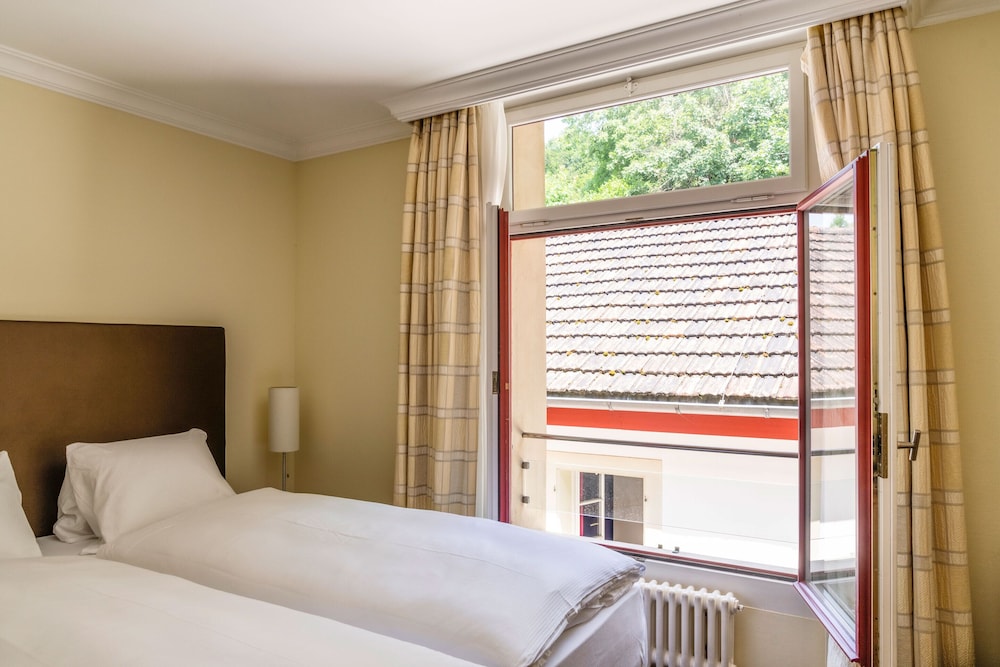 Classic Double or Twin Room - Photo 6