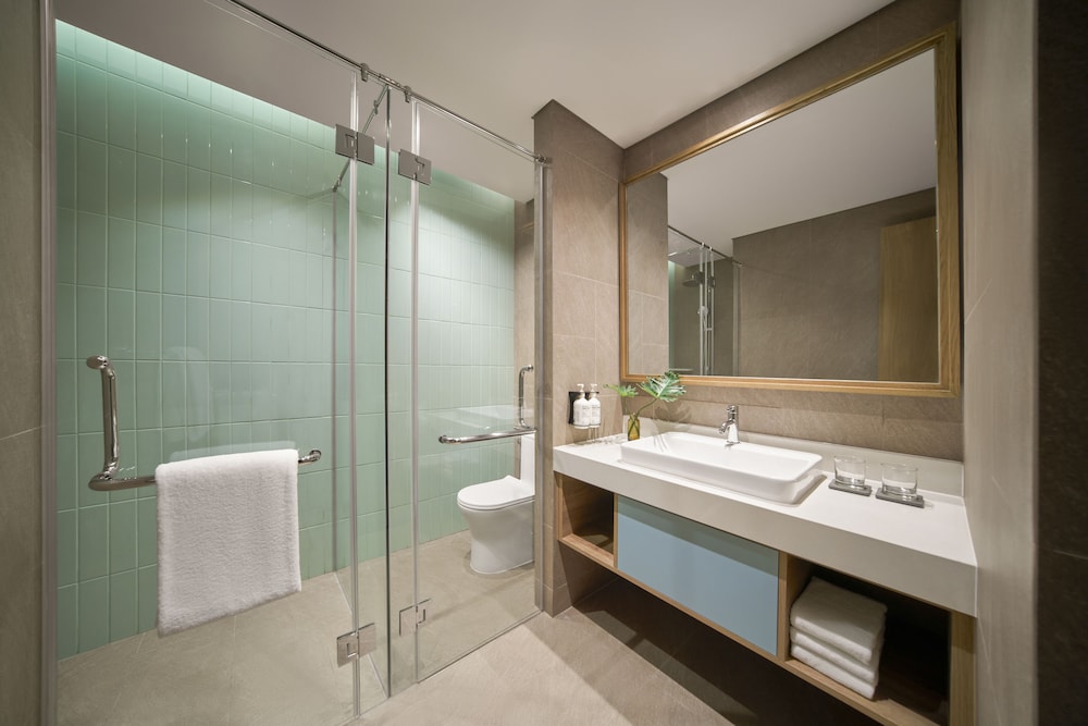 1Bedroom Garden Pool _ YSL Libre Escape Package _ 1 Mini Perfume _ Afternoon Tea Set for 2 - Photo 2