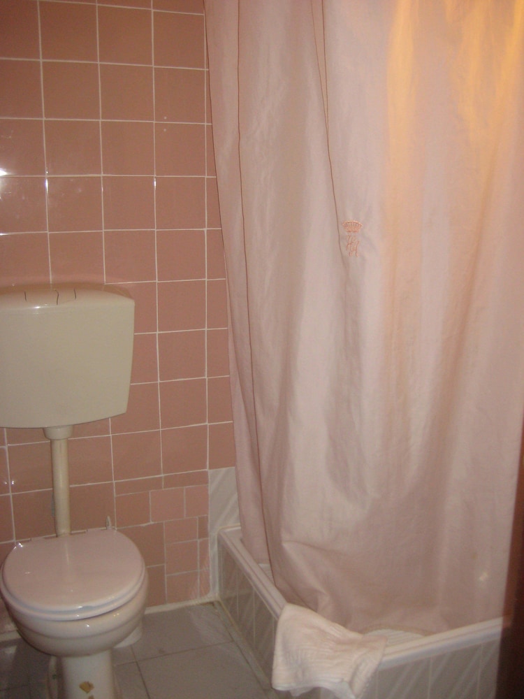 Classic Double Room, Ensuite