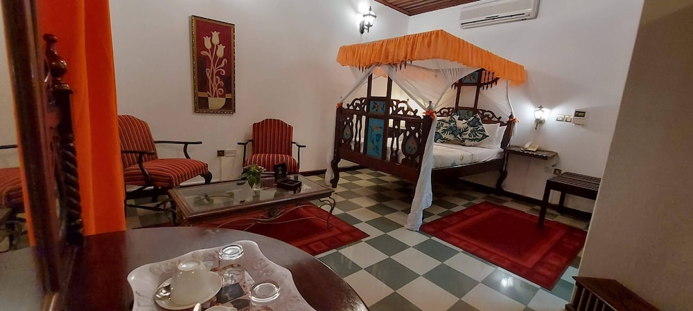 Deluxe Double or Twin Room photo 1