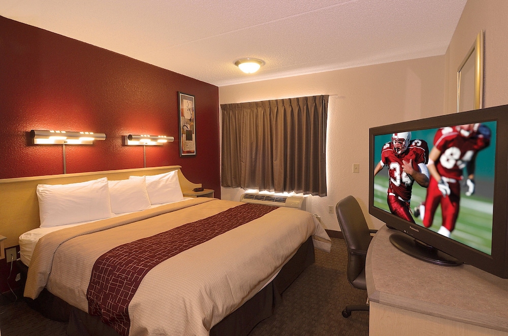 Superior Room, 1 King Bed, Accessible (Smoke Free) - Photo 1