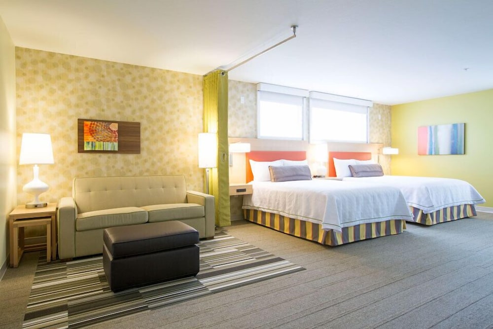 Studio, 2 Queen Beds, Accessible, Bathtub photo 3