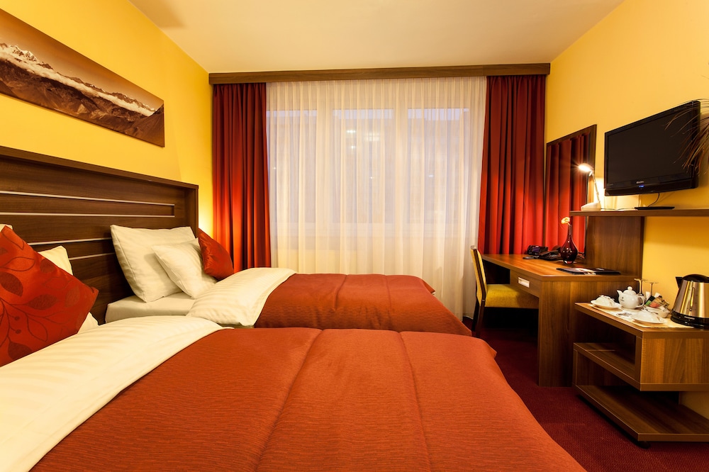 Business Room, 2 Twin Beds - Photo 2