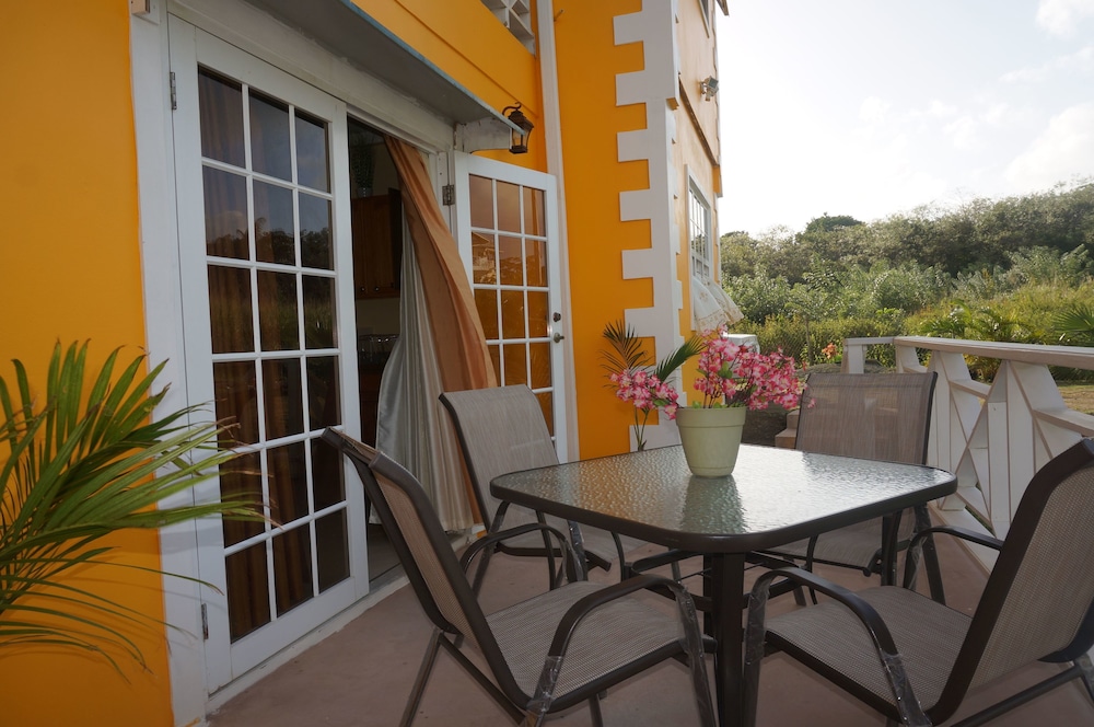 Apartment, 2 Bedrooms, 2 Bathrooms (Bougian Villea) photo 2