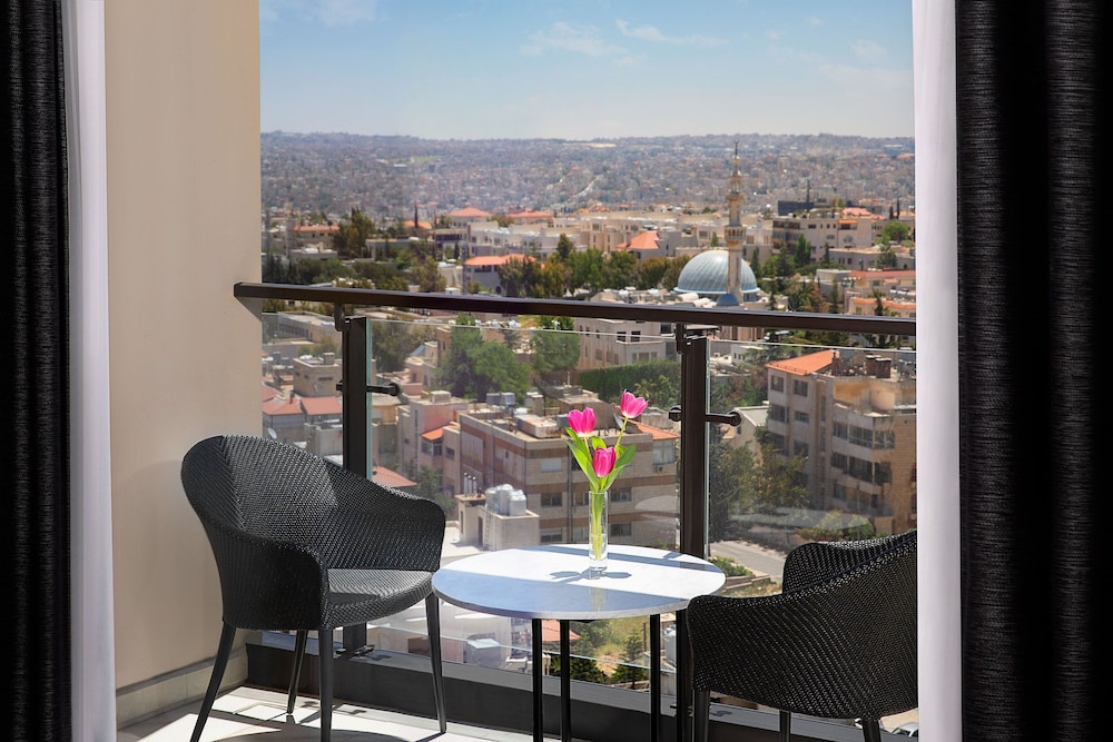 Suite, 1 Bedroom (View) - Photo 8