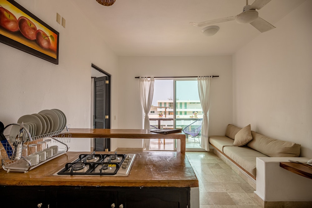 Junior Suite, 1 King Bed, Accessible, Kitchenette photo 2