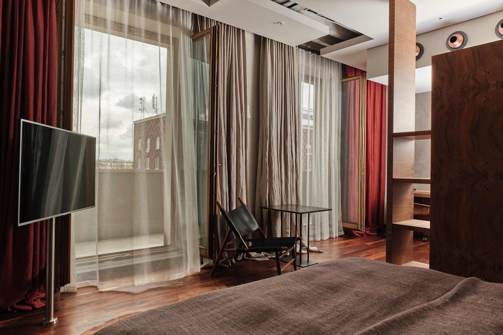 Suite, Balcony (high floor) photo 2