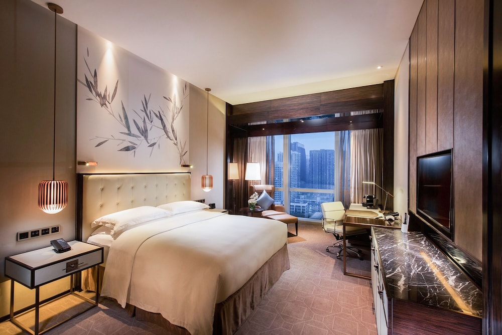 Deluxe Room, 1 King Bed
