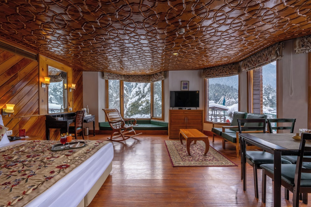 Deluxe Suite - River View photo 2