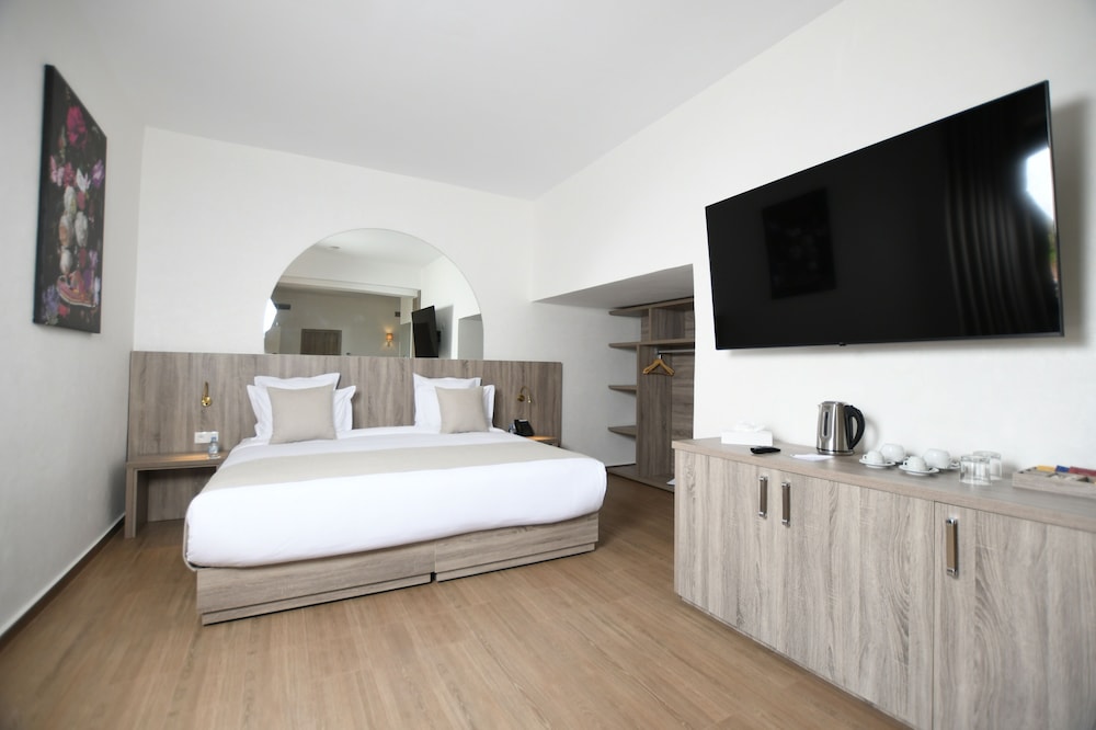 Superior Suite, Balcony photo 2