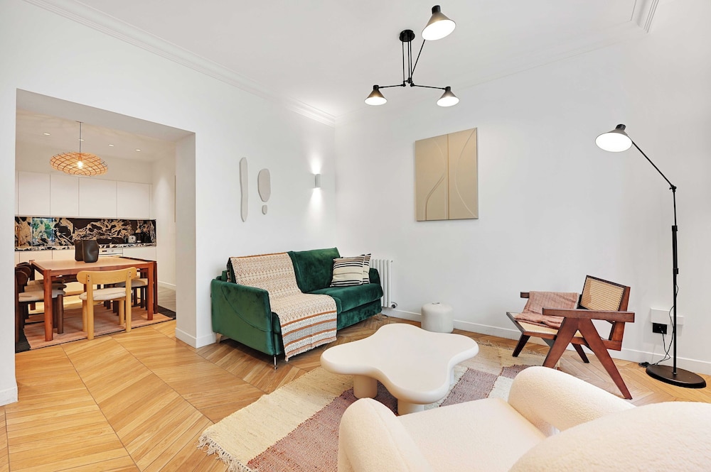 Apartment photo 1