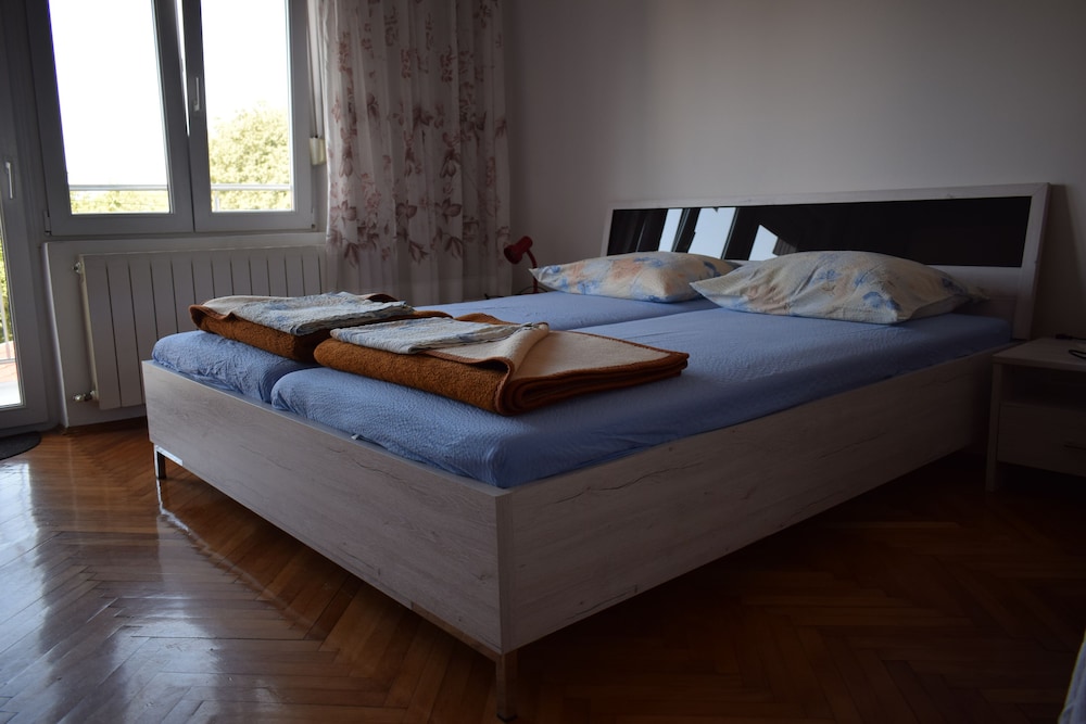 Apartment (2+1)